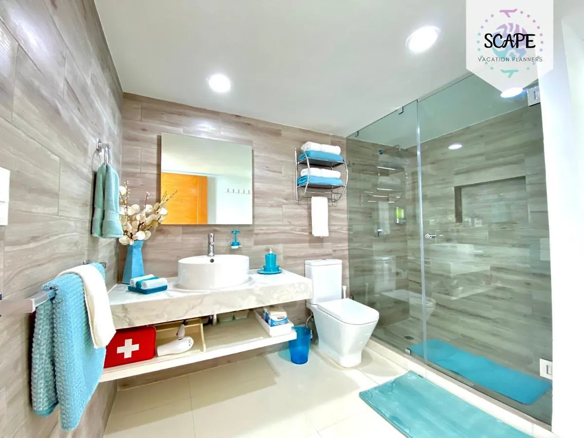 Ocean View Modern Condo & Luxury Amenities Cancún Apartmán