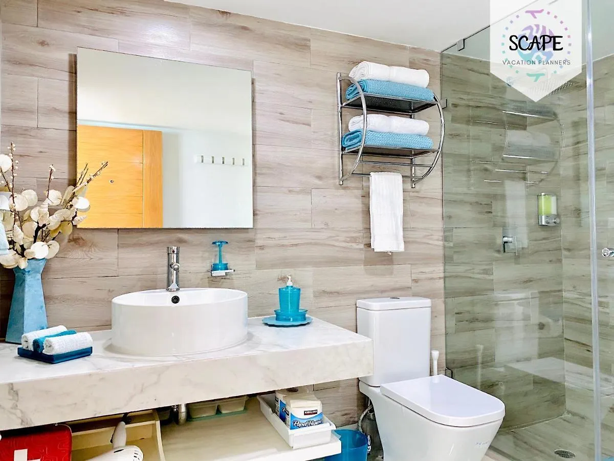 Ocean View Modern Condo & Luxury Amenities Cancún Apartmán