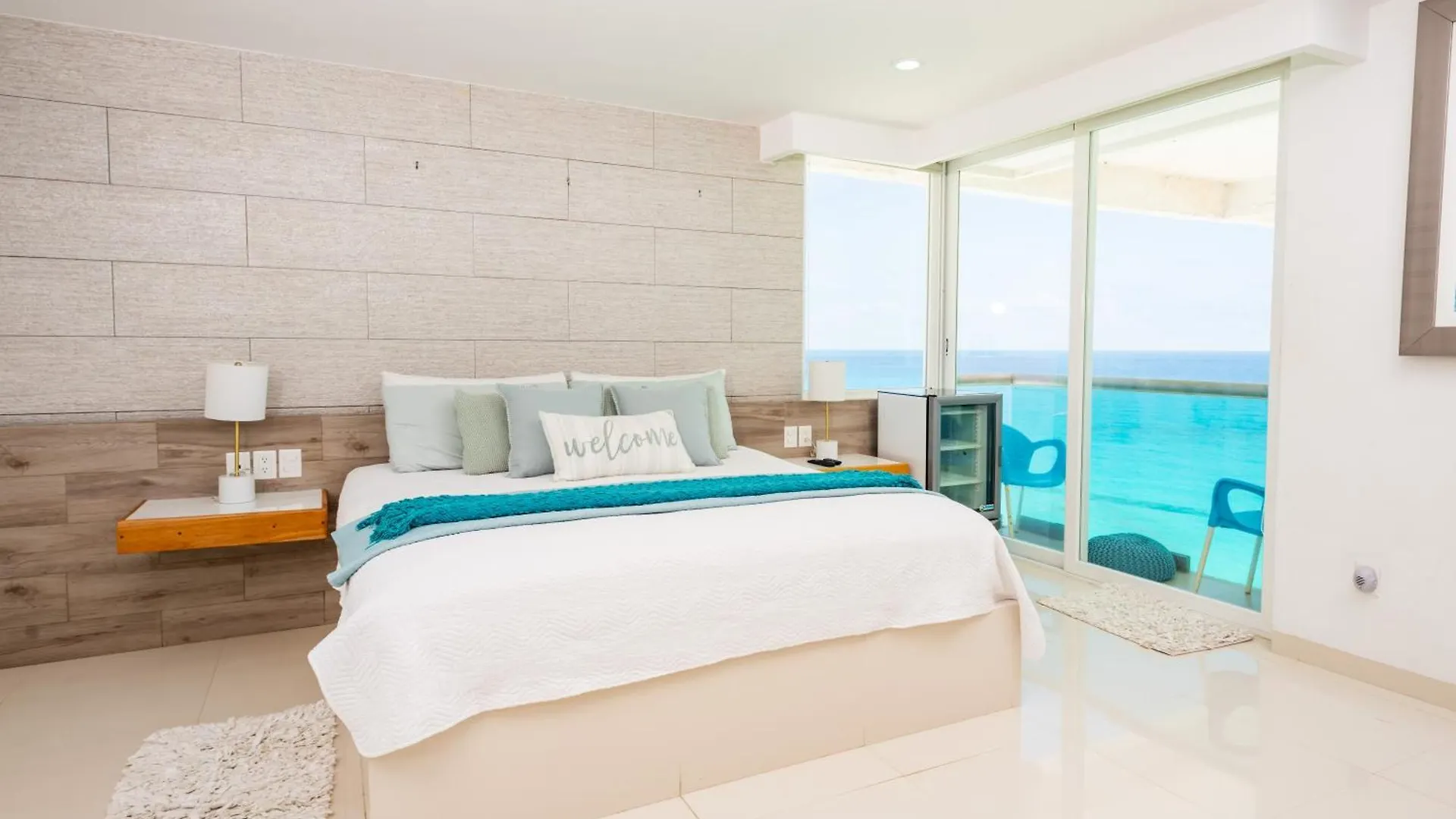 Ocean View Modern Condo & Luxury Amenities Cancun