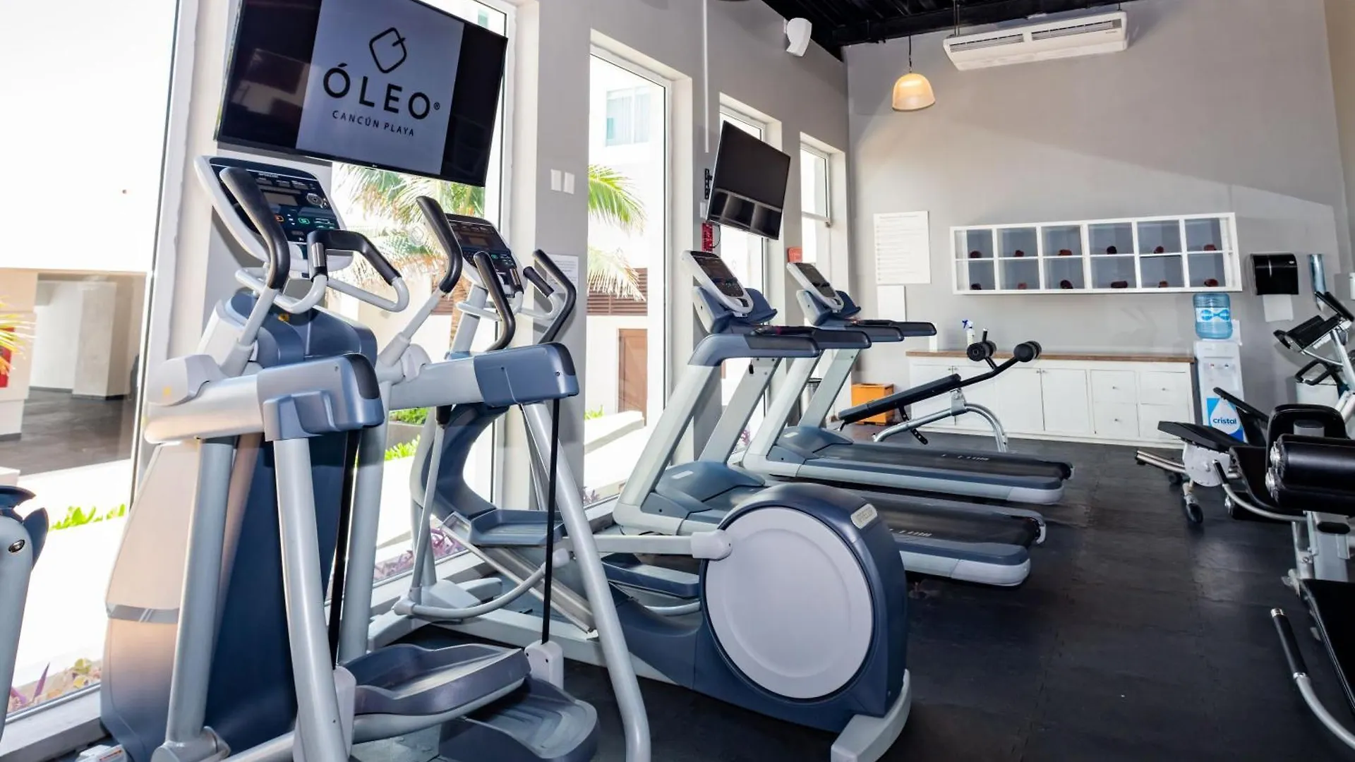 Ocean View Modern Condo & Luxury Amenities Cancun Meksika