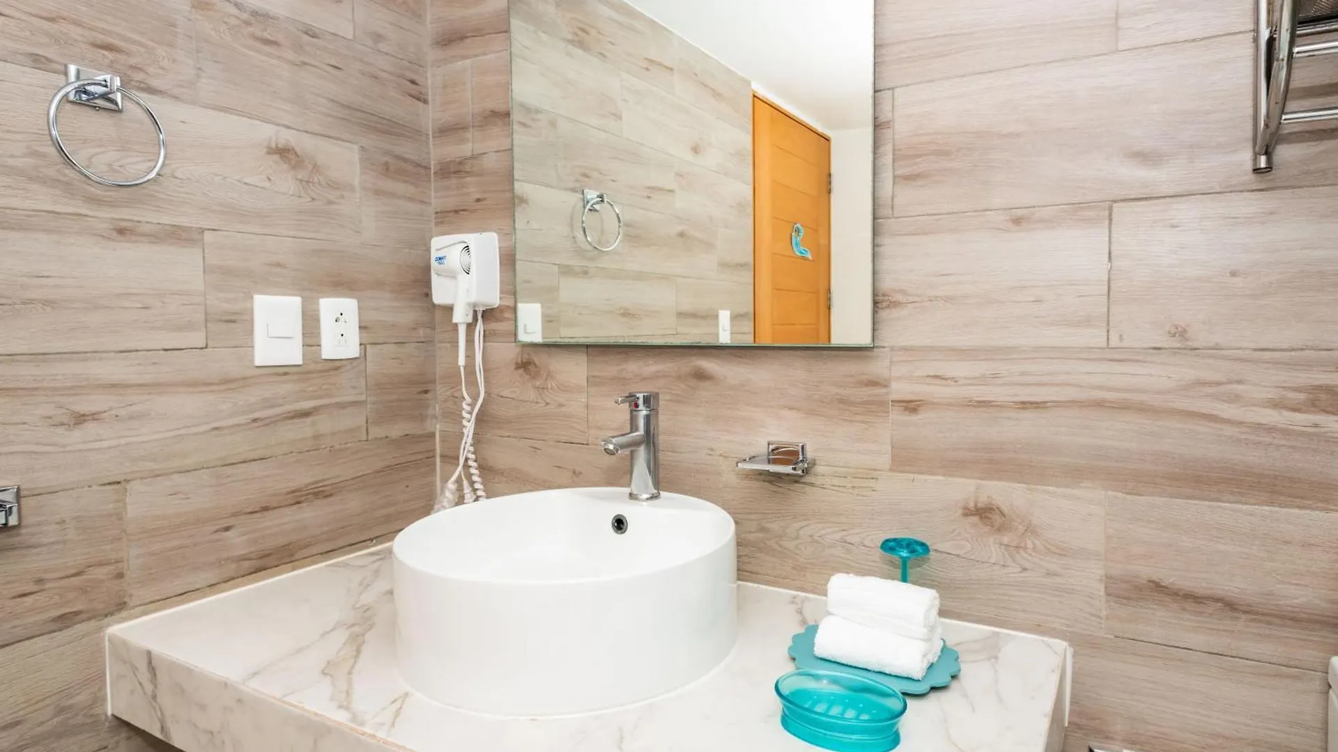 Ocean View Modern Condo & Luxury Amenities كانكون 0*,  المكسيك